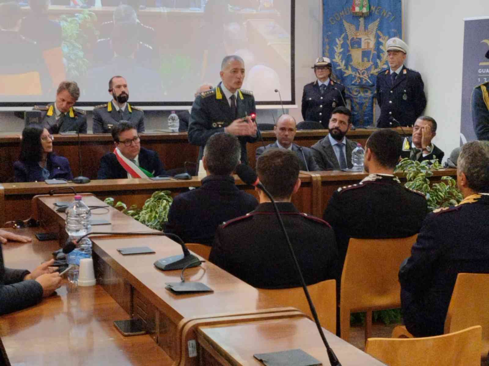 Immagine articolo: Assegnata la cittadinanza onoraria di Menfi al corpo della Guardia di Finanza