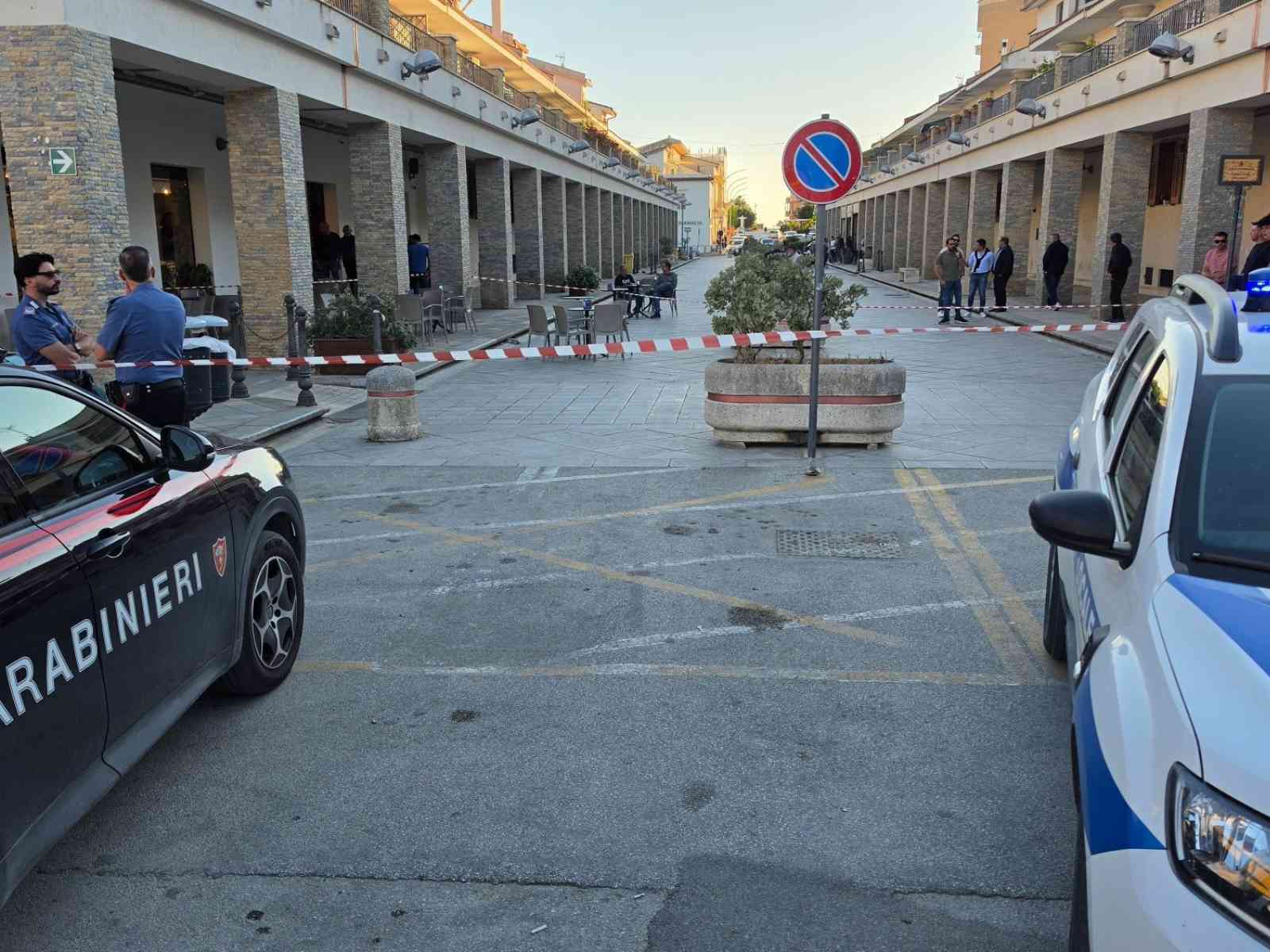 Immagine articolo: Violenze a Santa Margherita, rissa a colpi di sedie e bottiglie: 12 indagati tra minori stranieri e ragazzi locali