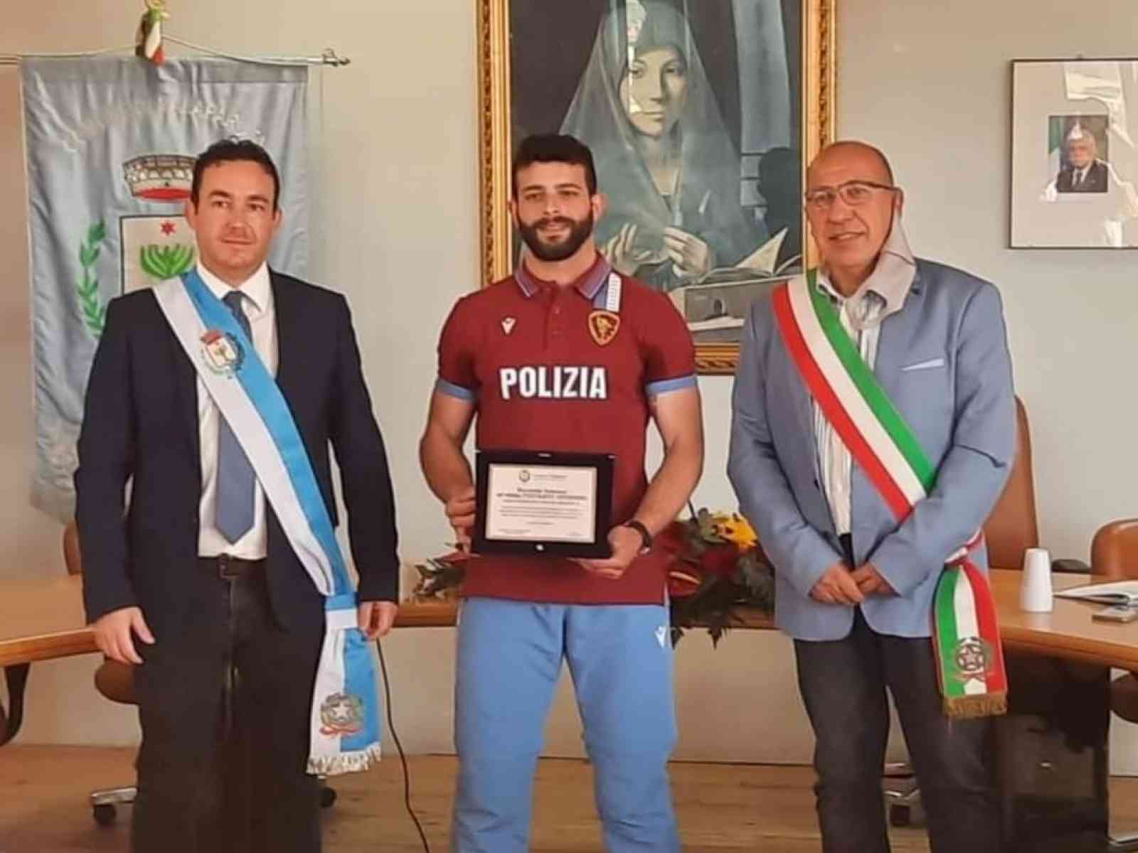 Immagine articolo: Salaparuta, encomio solenne ad atleta locale campione europeo.