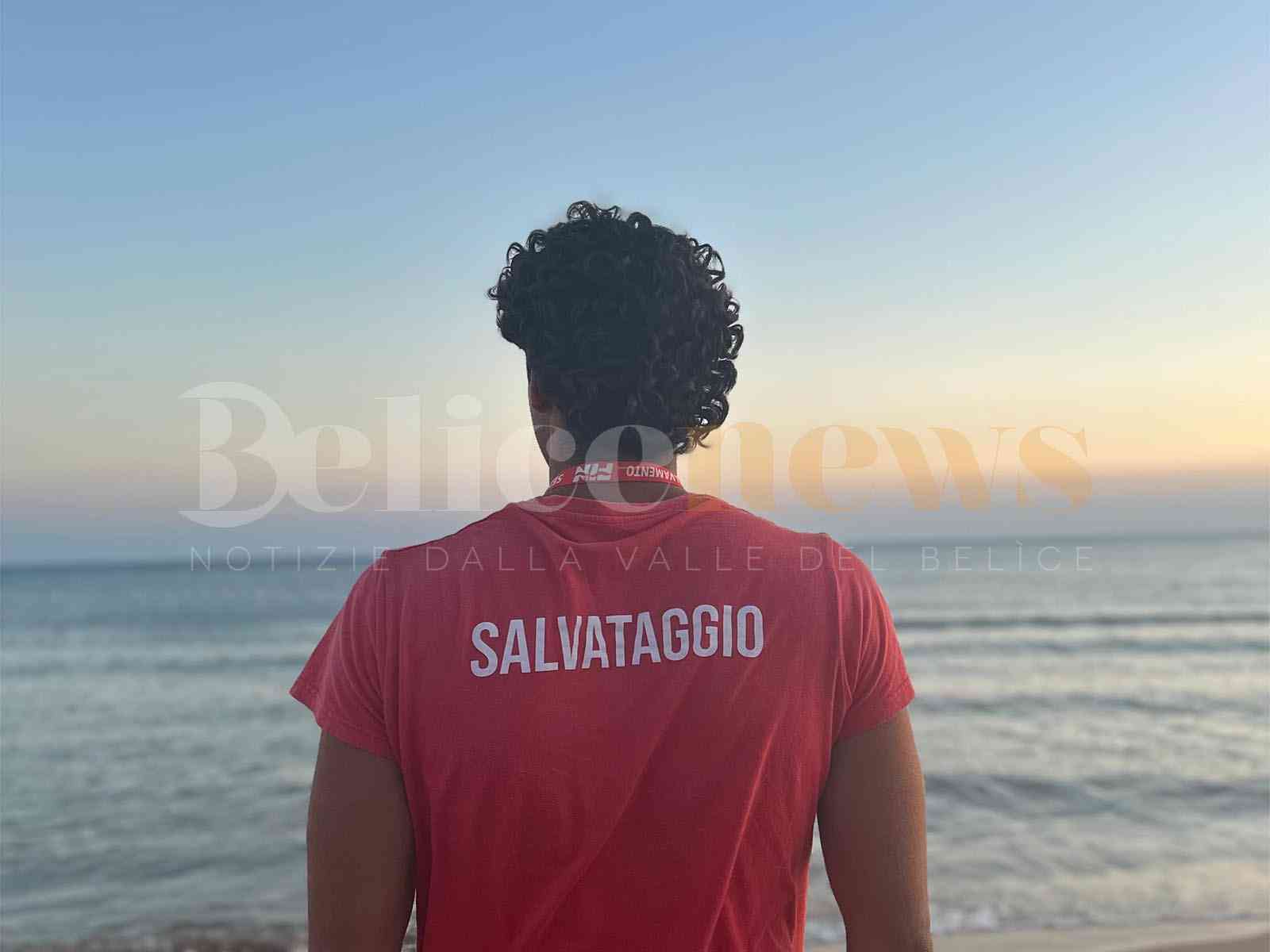 Immagine articolo: Menfi, bagnino e gestore di un lido salvano un uomo trascinato dalla corrente a Lido Fiori