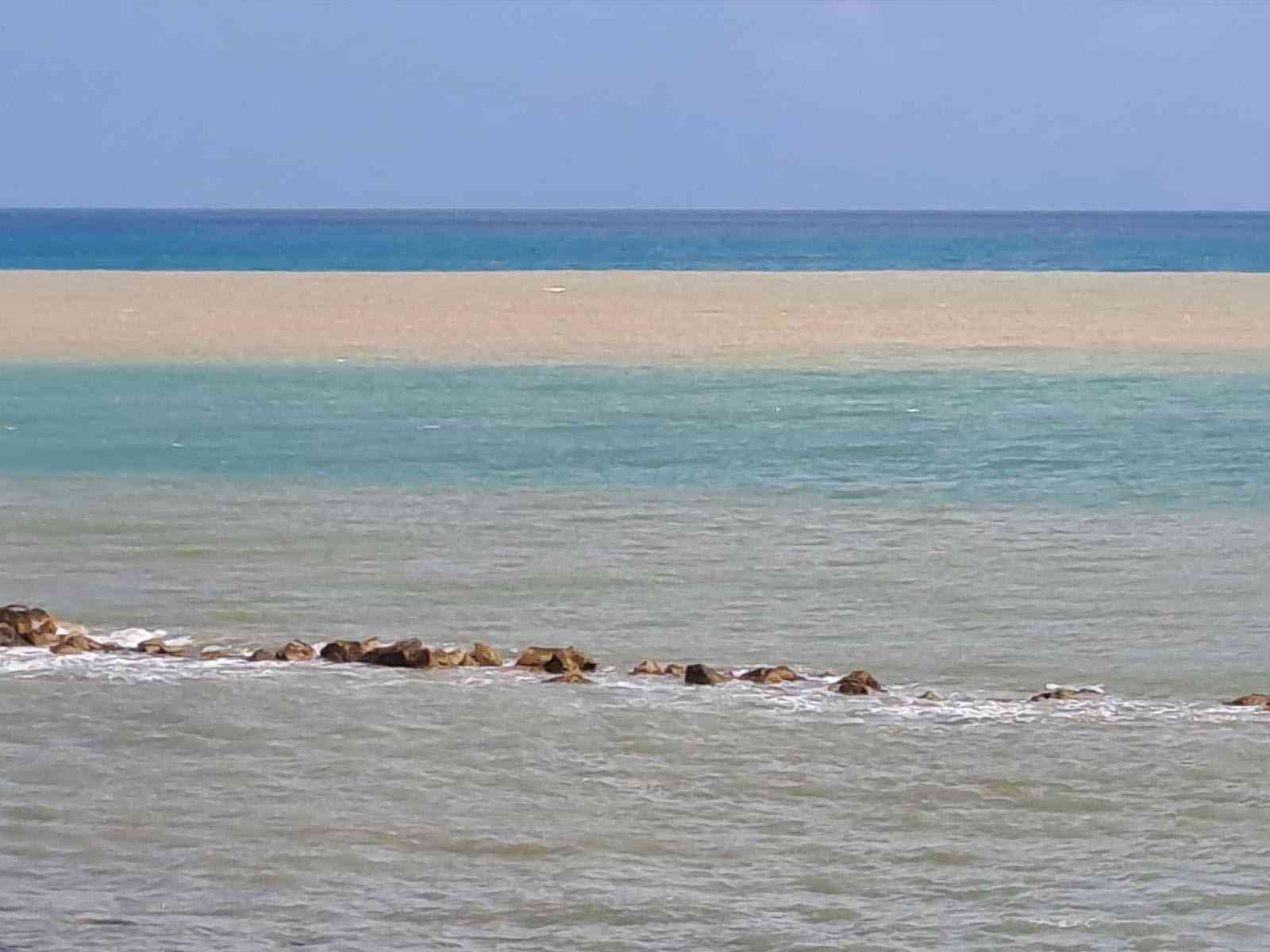 Immagine articolo: Chiazza marrone al largo di Porto Palo: Non è inquinamento. “Colpa“ della pioggia