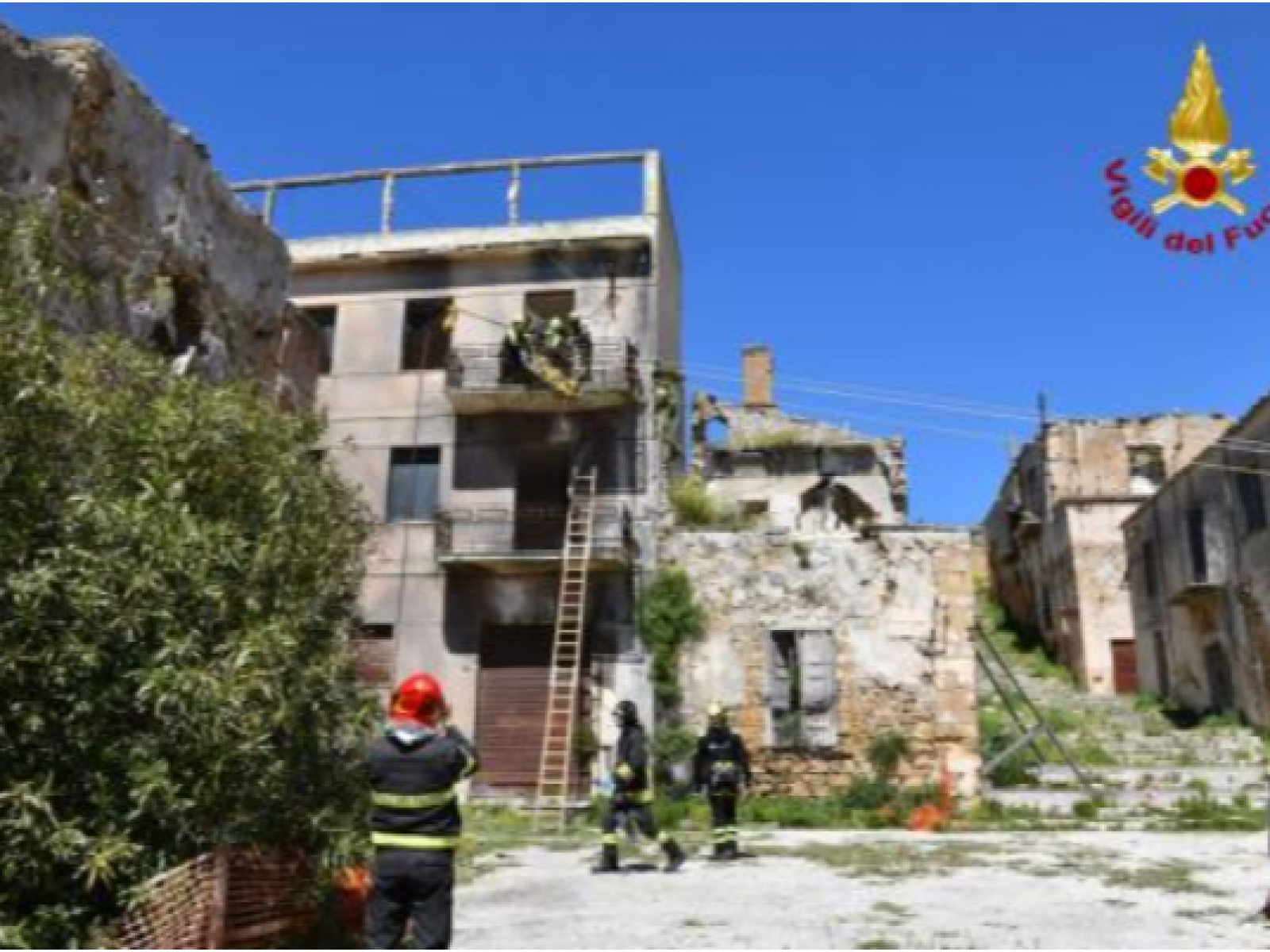 Immagine articolo: Poggioreale, testati sistemi di comunicazione satellitare