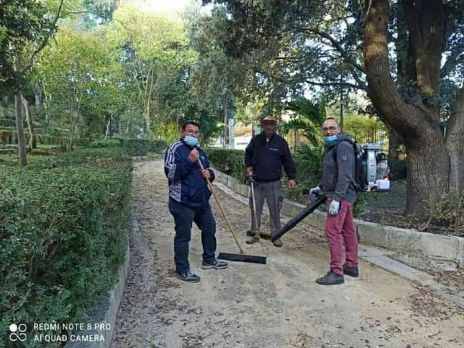 Immagine articolo: S.Margherita, in azione alla villa i volontari dell'Associazione “Quarantena 2020“. #