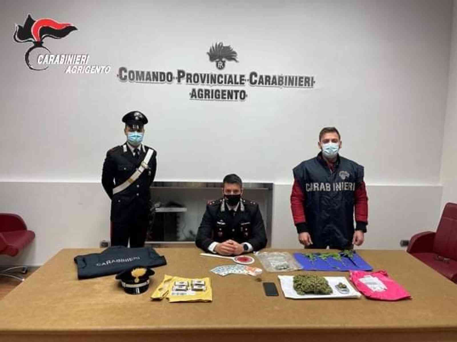 Immagine articolo: Droga con pacchi spediti con corriere espresso, tre arresti per spaccio