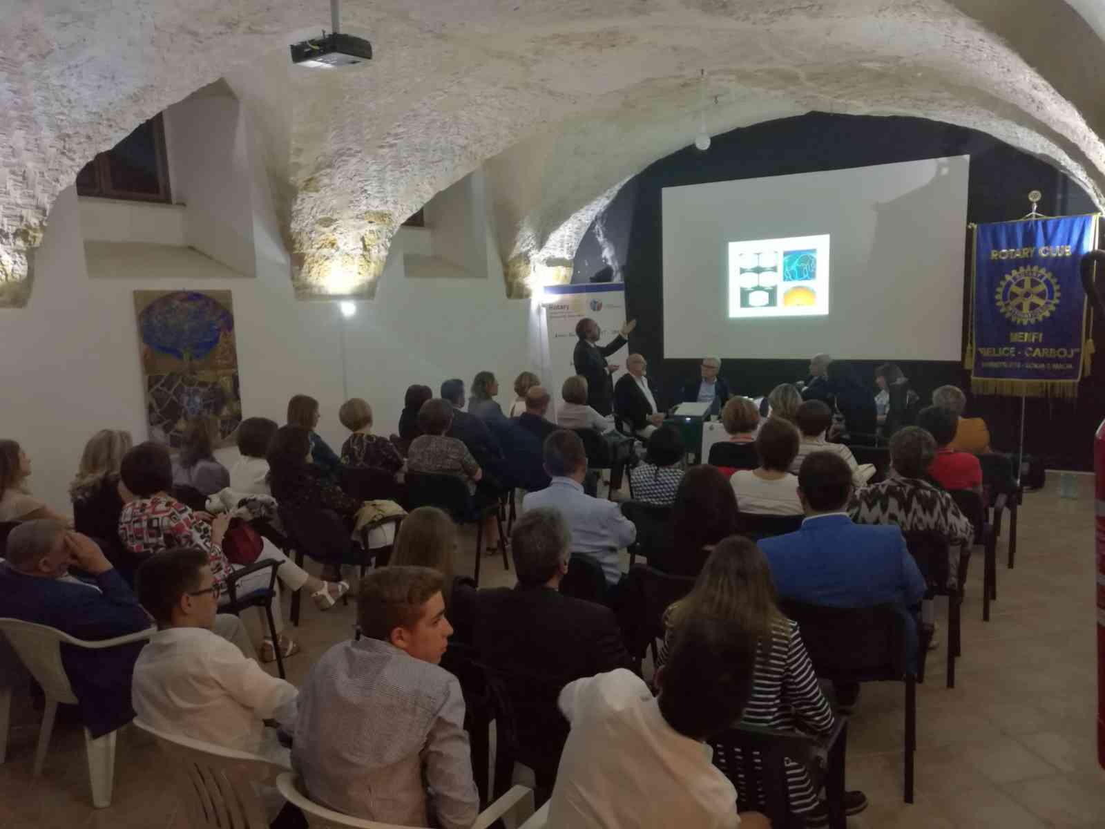 Immagine articolo: Santa Margherita di Belìce: caminetto rotariano su Sisma 1968