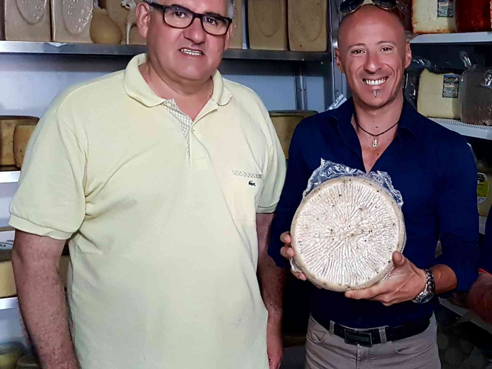 Immagine articolo: Via al tour delle aziende agricole e zootecniche del territorio siciliano da parte di Ciro Miceli (Lega)