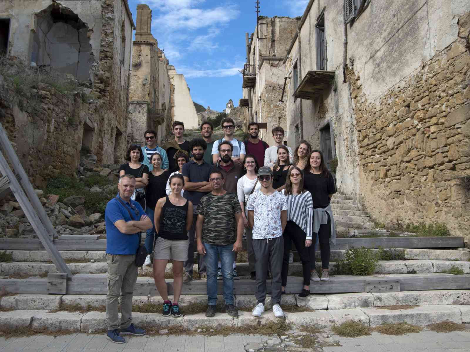 Immagine articolo: Studenti del Politecnico in visita ai Ruderi di Poggioreale e Salemi. Un viaggio alla scoperta della storia e delle bellezze belicine