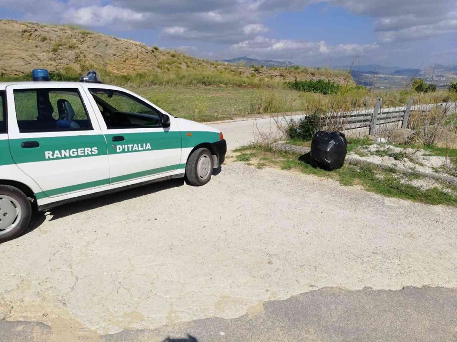 Immagine articolo: S.Margherita, ranger in azione per scovare incivili intenti a abbandonare rifiuti