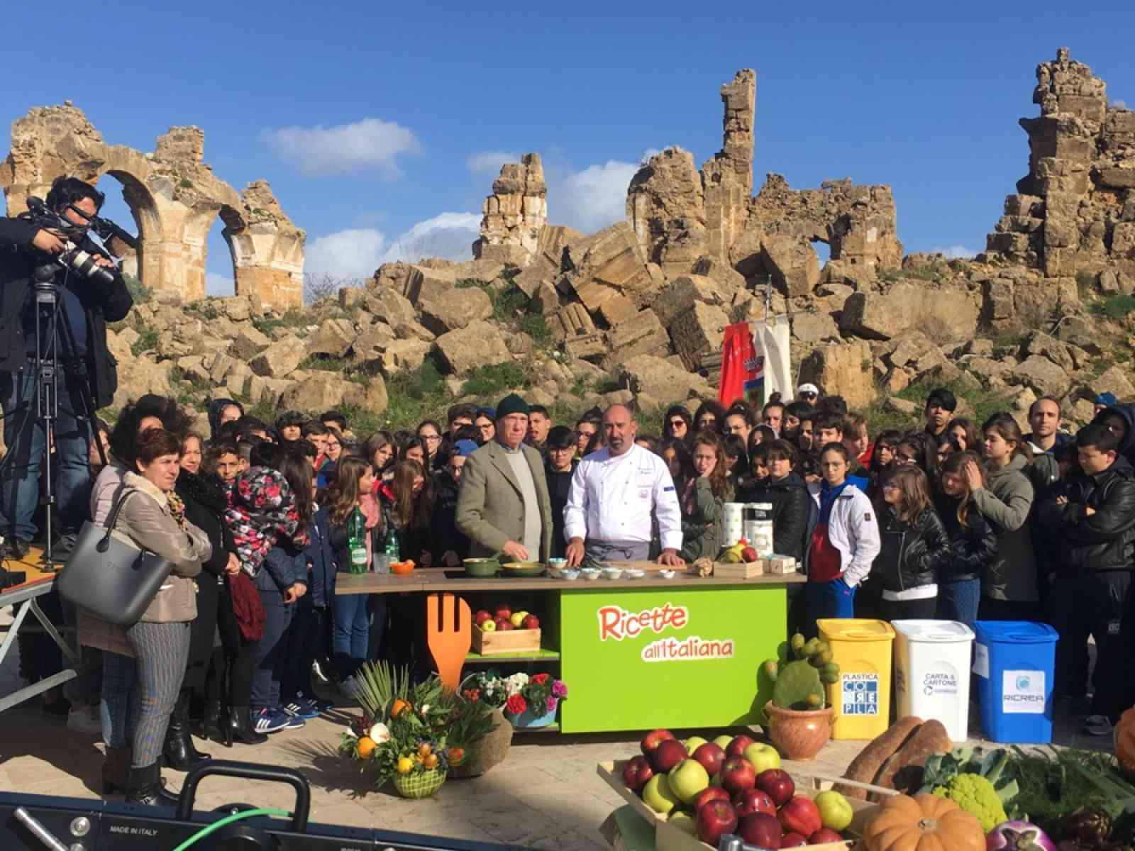 Immagine articolo: “Ricette all’italiana” a Montevago, il vecchio centro trasformato in un set televisivo