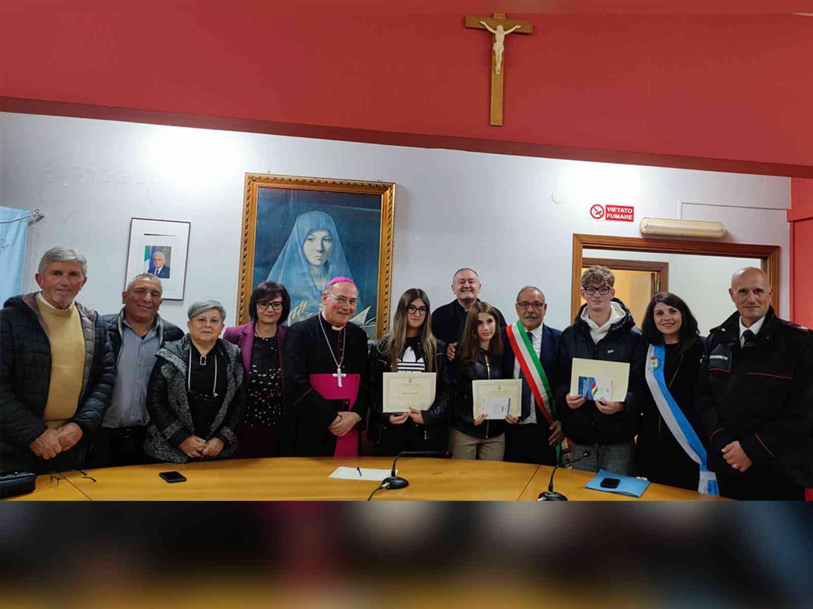 Immagine articolo: Cerimonia di consegna della Costituzione ai diciottenni di Salaparuta