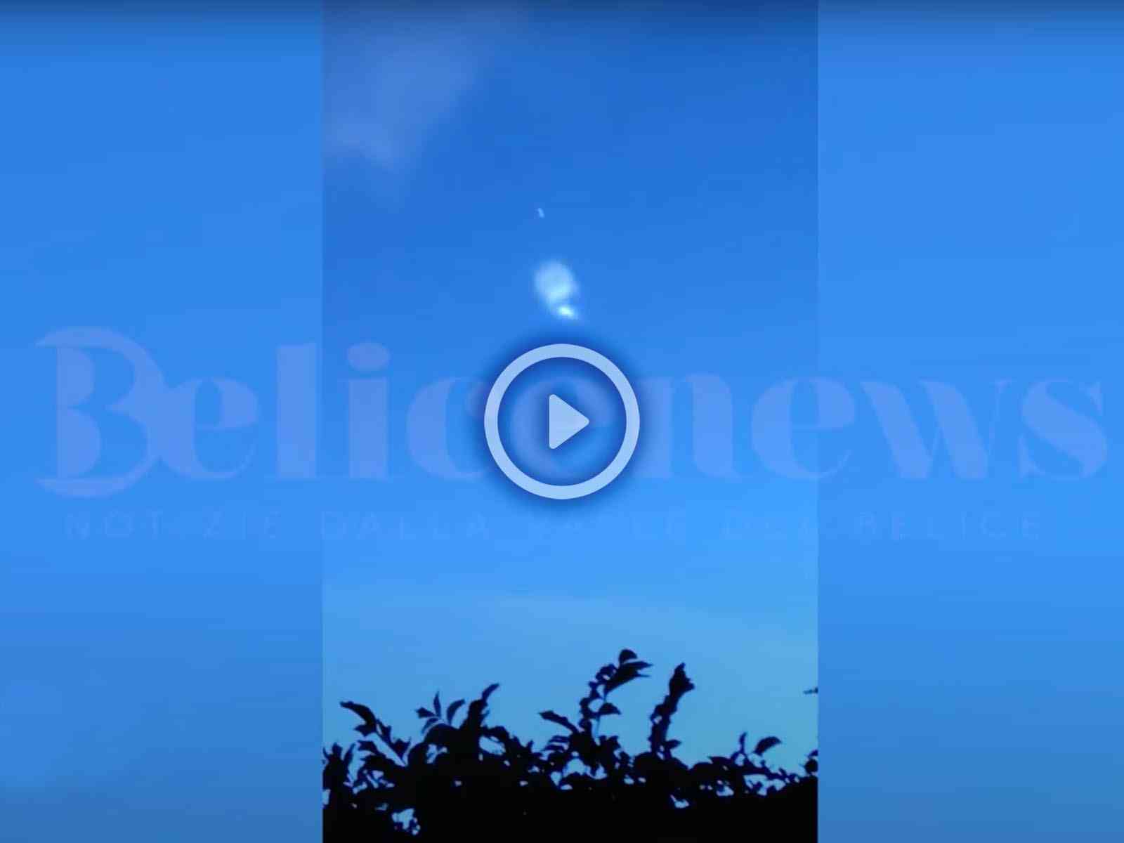 Immagine articolo: VIDEO. Due strane luci bianche avvistate nei cieli di Menfi e della Sicilia occidentale