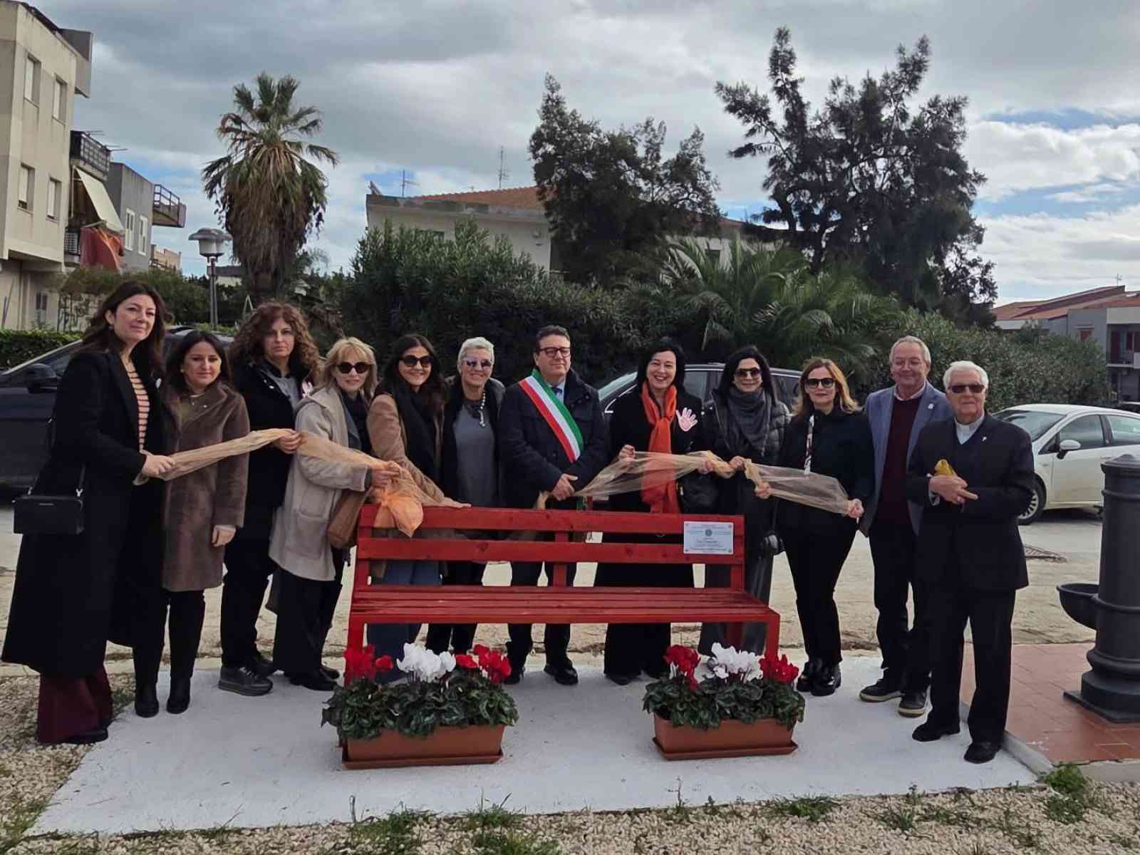 Immagine articolo: Menfi si illumina di arancione: il Club Inner Wheel protagonista di un weekend contro la violenza sulle donne